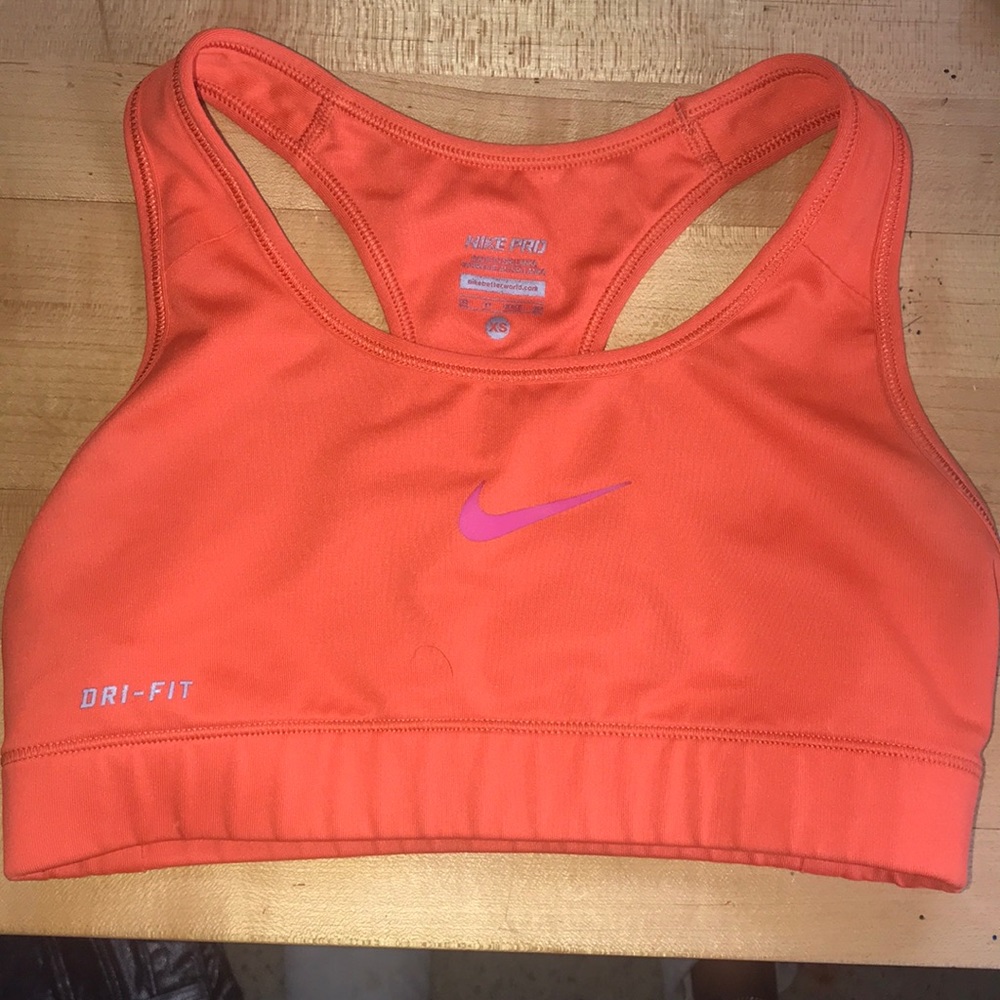 Sports bra